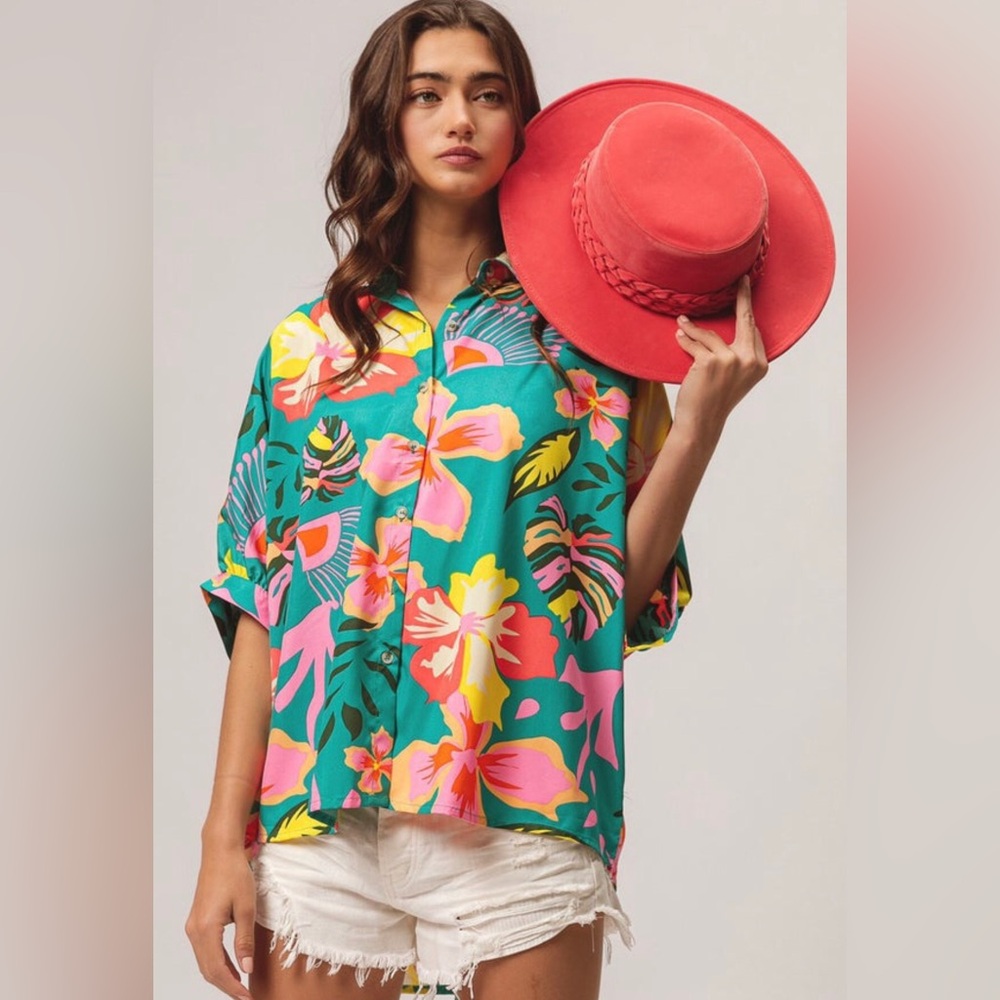 BiBi Tropical Floral Flowy Collar Button Down Top